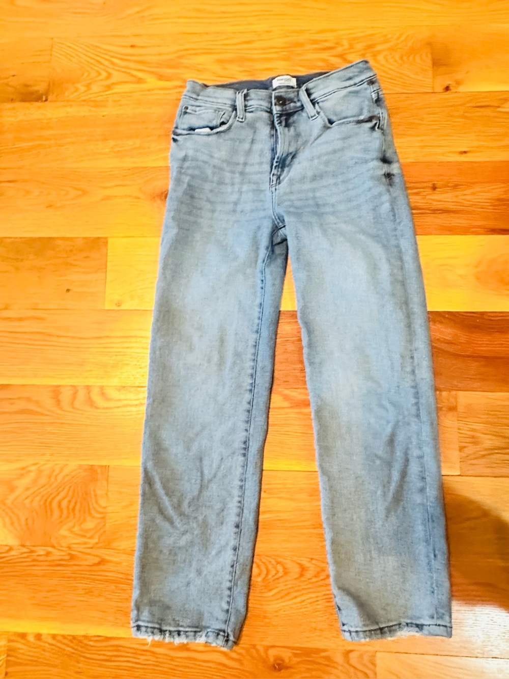 Kensie "The Ella" High-Rise Light Wash Straight Jeans size 6/28